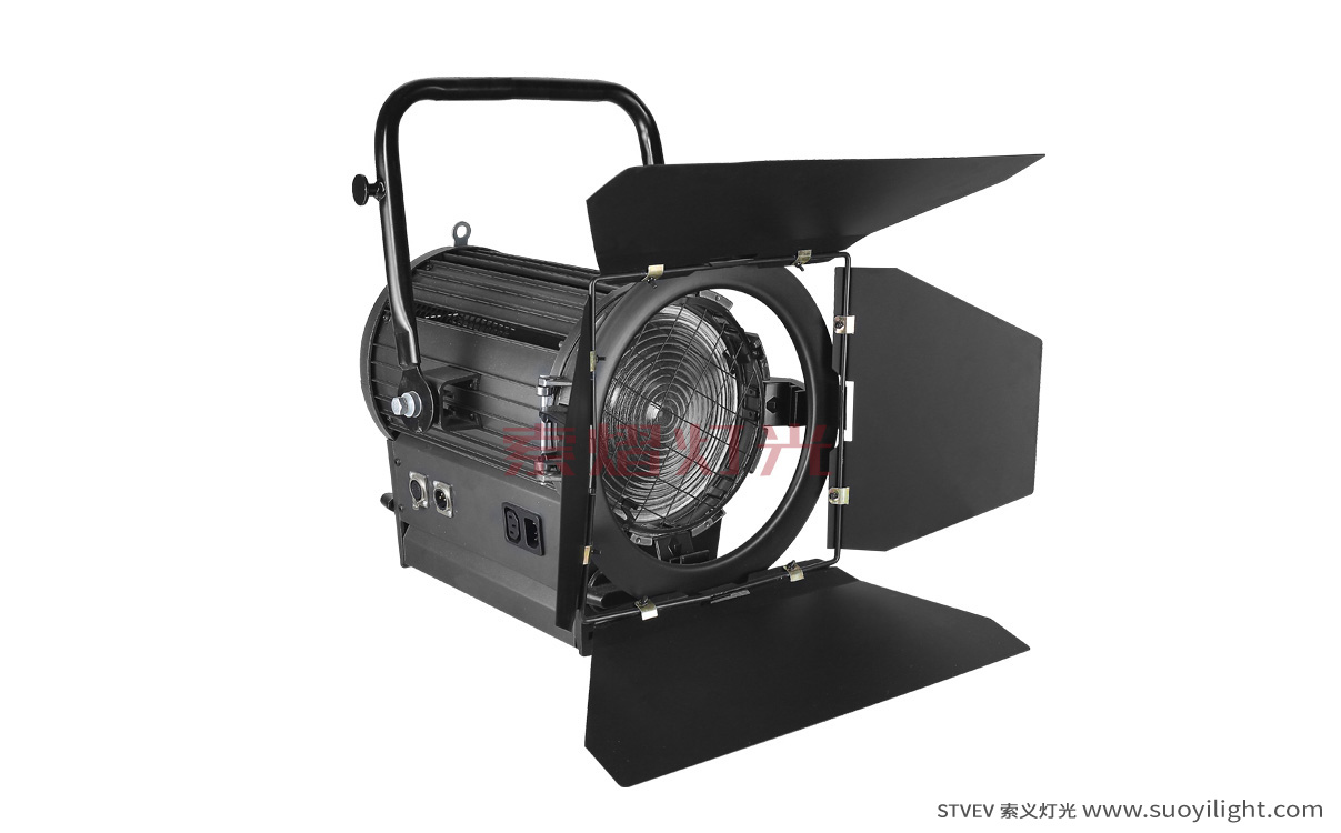 Chile100W LED Video Film Zoom Fresnel Light