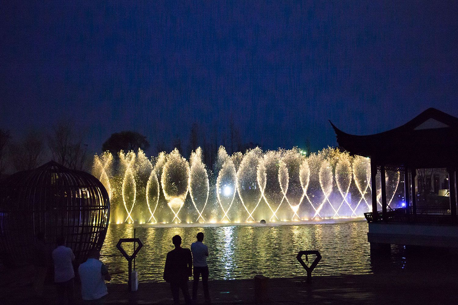 Chile新西塘水街亮化方案