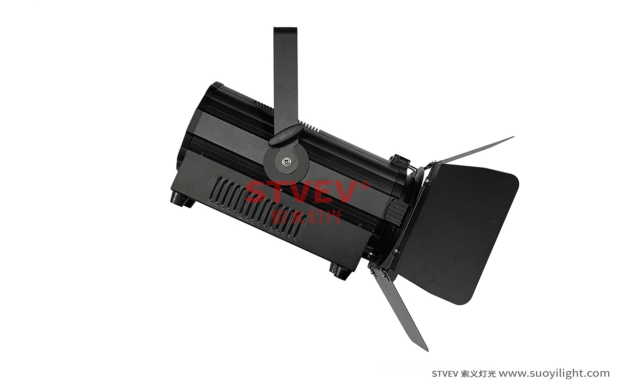 Chile300W LED变焦聚光灯